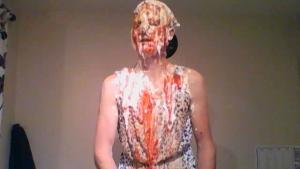 20-bowls-of-mess-wearing-a-dre_13.jpg