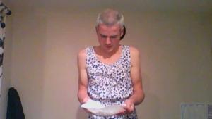 20-bowls-of-mess-wearing-a-dre_2.jpg