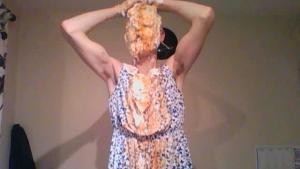 20-bowls-of-mess-wearing-a-dre_6.jpg