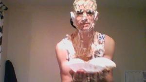 20-bowls-of-mess-wearing-a-dre_9.jpg