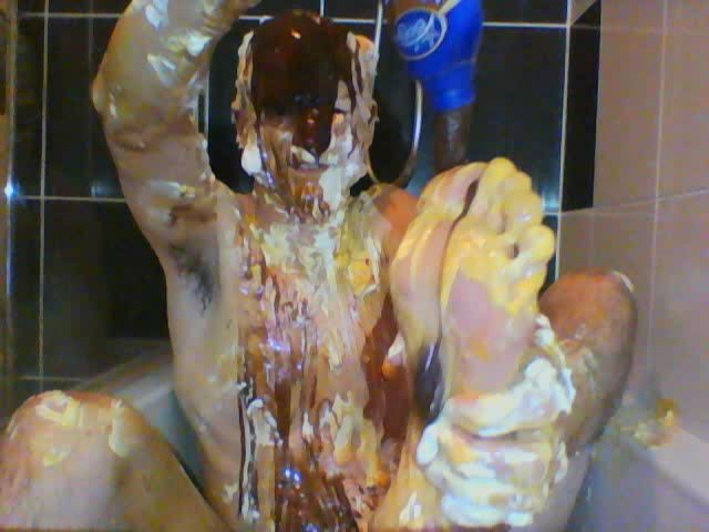 messy-feet_3_main.jpg